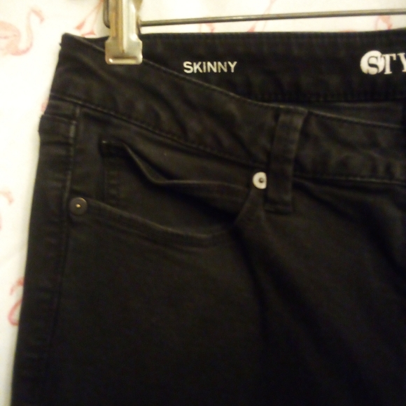 Stylus Black Skinny Jeans Stretch Size 8 - Picture 5 of 9